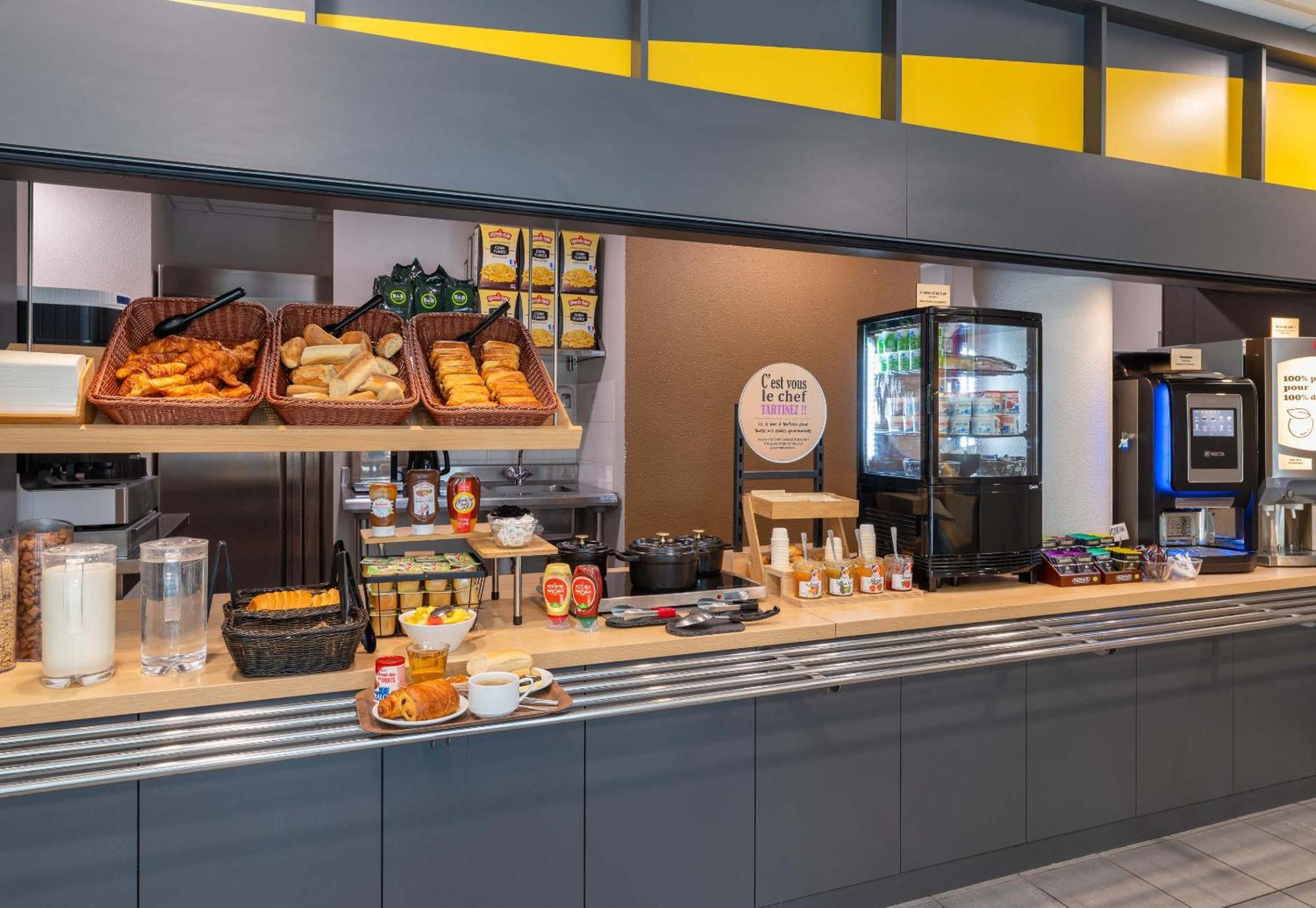 B&B Hotel Lyon Caluire Cite Internationale Zewnętrze zdjęcie